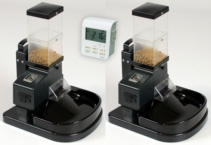 Dual automatic pet feeders with one dual-outlet timer
