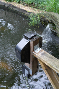 top view of large capacity koi pond automatic feeder