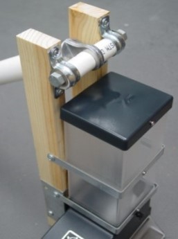 top view of automatic pet feeder on swivel mount